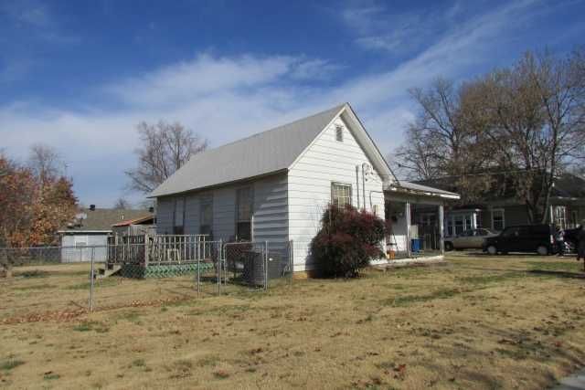 201 SE 3RD ST, Bentonville, AR 72712