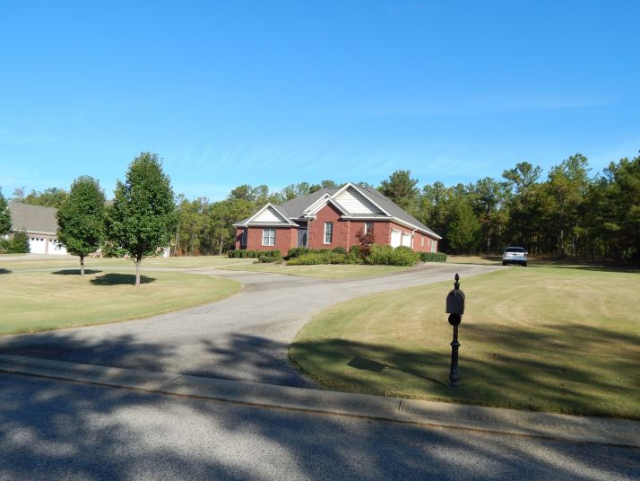 2660 Covington Way, Lanett, AL 36863