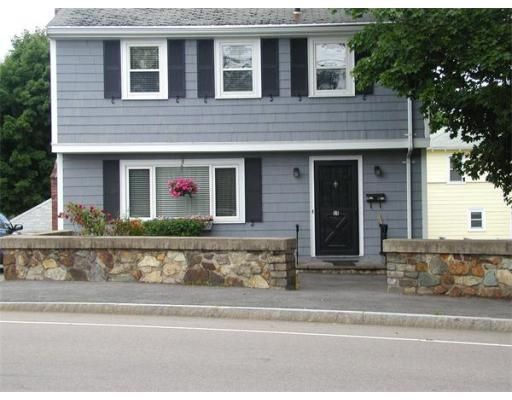 59 Milton St, Hyde Park, MA 02136