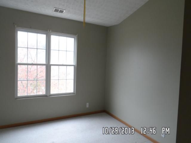 6215 Maravian Drive, Louisville, KY 40258