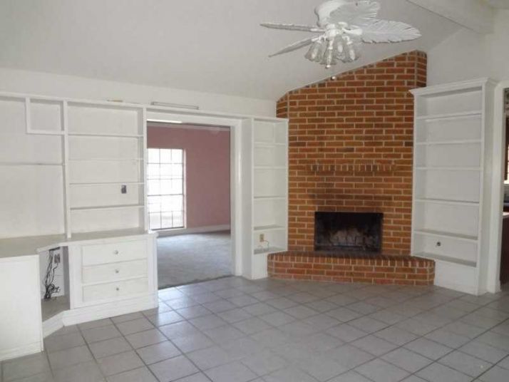 102 Bishops Dr, Slidell, LA 70458