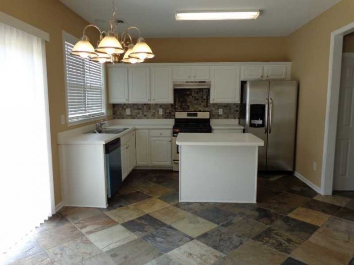 607 Wallnut Hall Trail, Woodstock, GA 30189