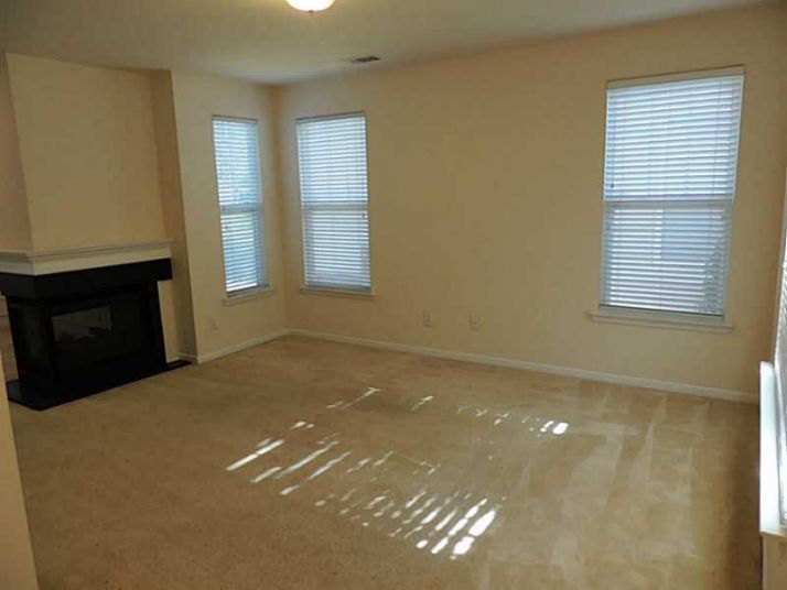 818 Hartstone Court, Fairburn, GA 30213