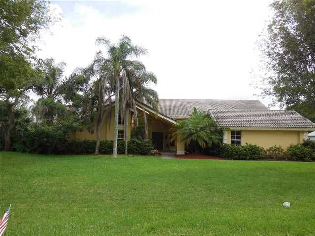 6911 W CYPRESSHEAD DR, Pompano Beach, FL 33067