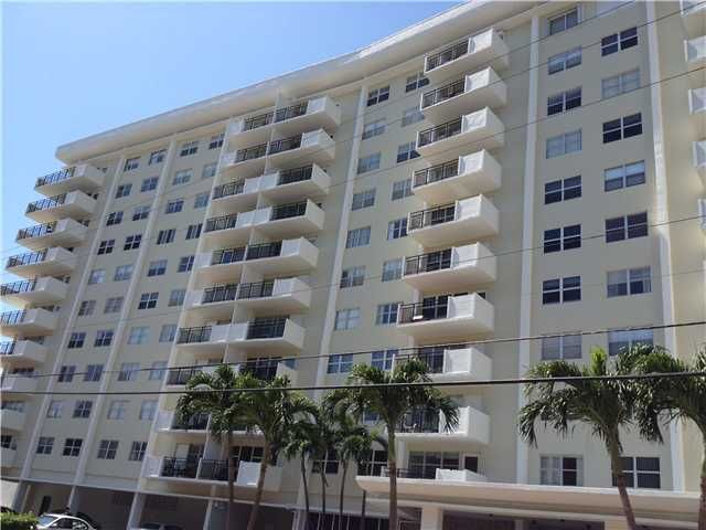 401 GOLDEN ISLES DR # 202, Hallandale, FL 33009