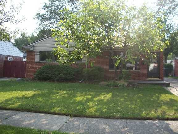9640 Katherine St, Taylor, MI 48180