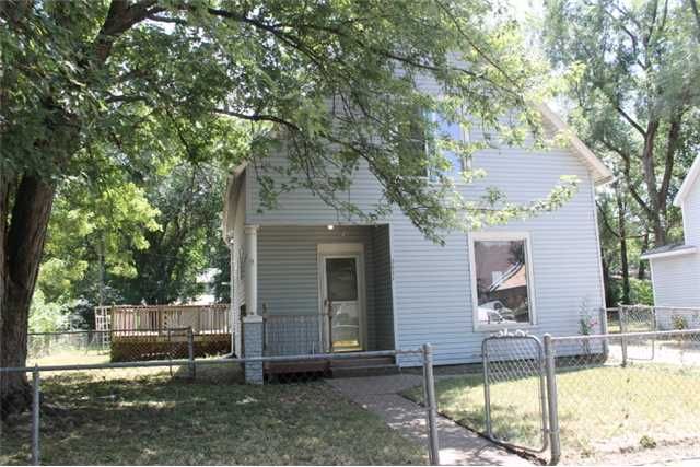 2611 E Walnut St, Des Moines, IA 50317
