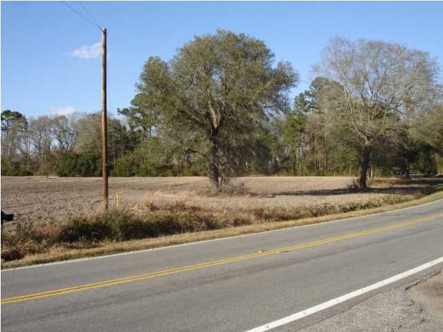 5 TOOGOODOO RD, Hollywood, SC 29449