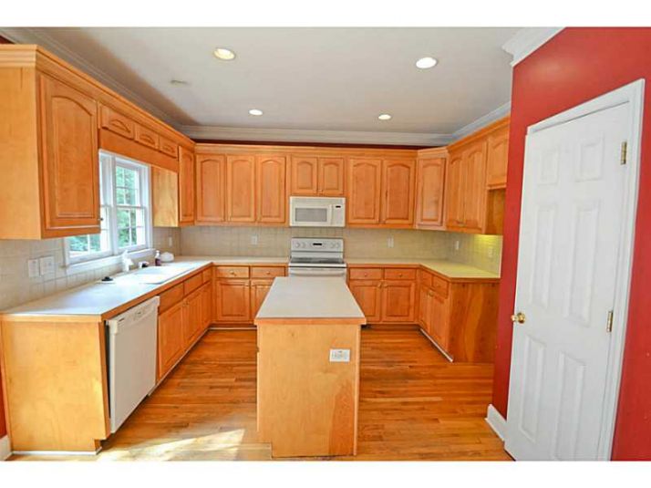 212 Bridgeview Court, Grayson, GA 30017