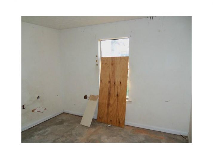 2444 Rex Road, Ellenwood, GA 30294