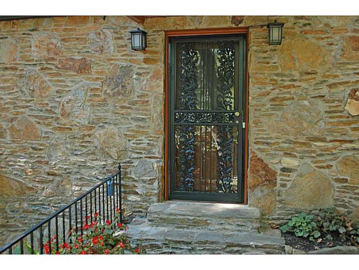 590 Mountain Way Ne, Atlanta, GA 30342