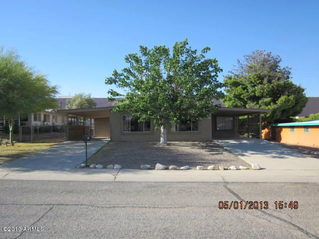 2068 W Smoketree Dr, Wickenburg, AZ 85390