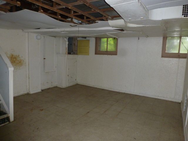 3661 Nottingham Rd, Detroit, MI 48224