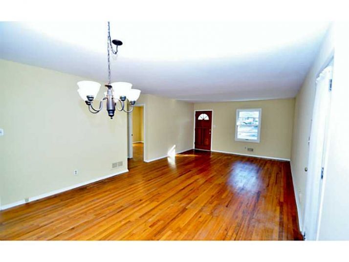 292 Robin Lane Se, Marietta, GA 30067