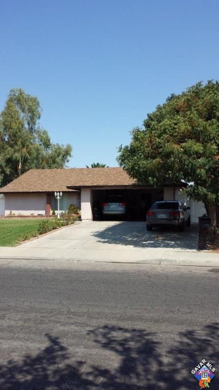 2901-2903 E Ave R-12, Palmdale, CA 93550