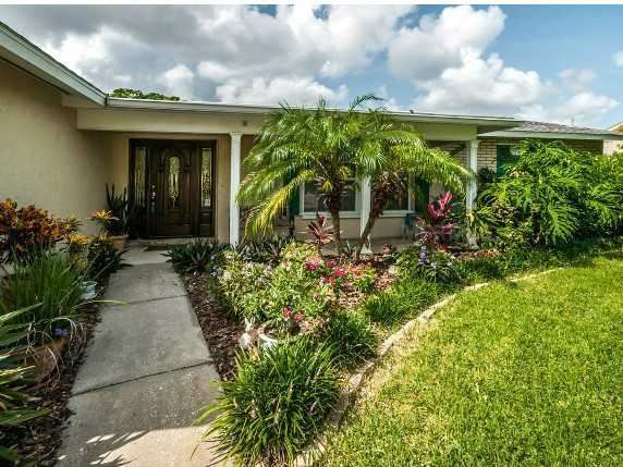 1374 51st Ave NE, Saint Petersburg, FL 33703