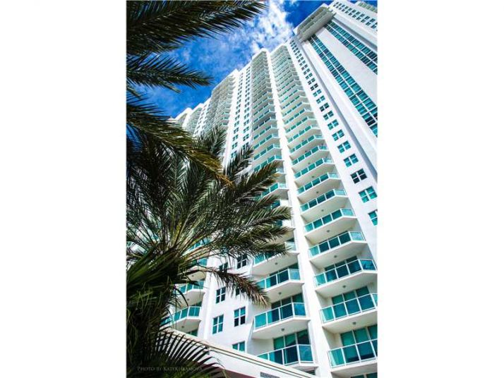 3301 NE 183 ST # 401, North Miami Beach, FL 33160