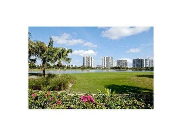 19900 NE 36 PL, Miami, FL 33180