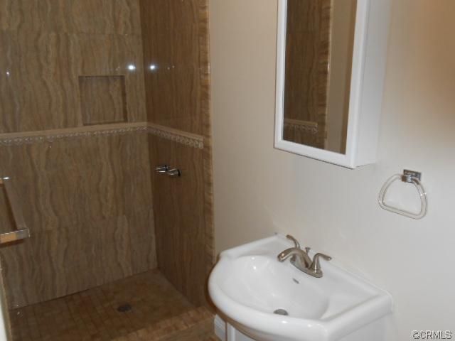 138 W. 58th St., Los Angeles, CA 90032