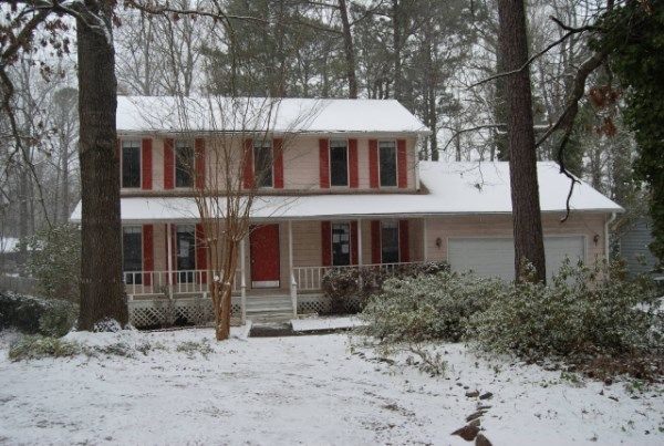 3763 Holland Dr, Snellville, GA 30039