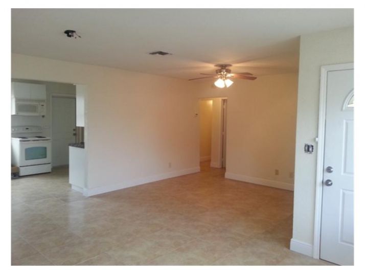 6448 RODMAN ST, Hollywood, FL 33023