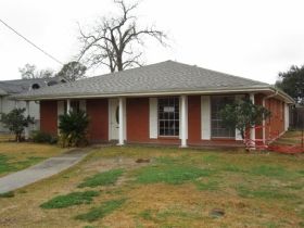 708 Urbandale St, Marrero, LA 70072