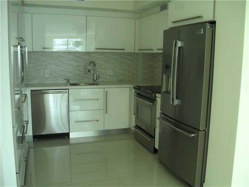 1980 S OCEAN DR # 9 Q, Hallandale, FL 33009