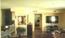 10282 Tujunga Canyon Blvd #304 Tujunga, CA 91042