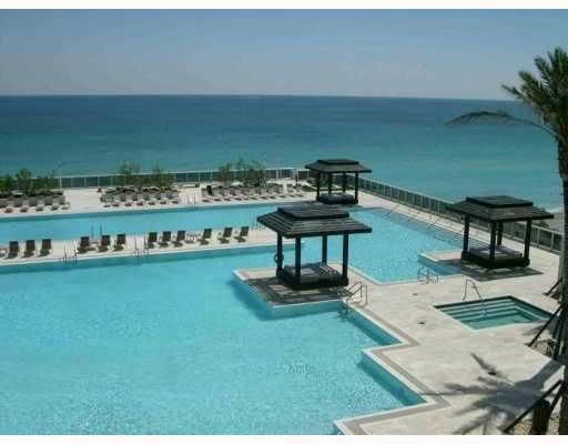 1800 S OCEAN DR # 2409, Hallandale, FL 33009