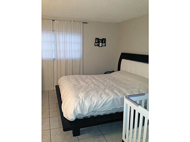 300 NE 12TH AVE # 503, Hallandale, FL 33009