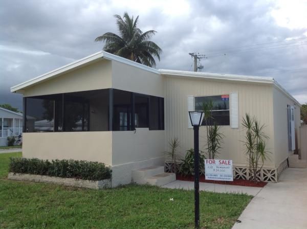2741 Riviera Blvd. Lot 236, West Palm Beach, FL 33409