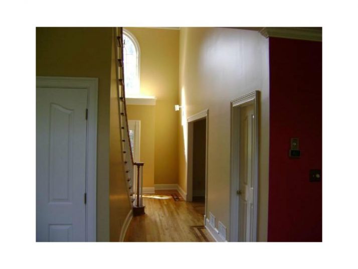 400 Camelot Drive, Fayetteville, GA 30214