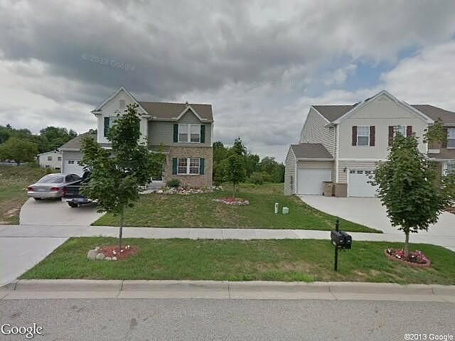 Highlander Ne Dr, Rockford, MI 49341