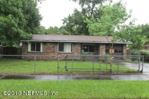 7568 Jana Ln N, Jacksonville, FL 32210