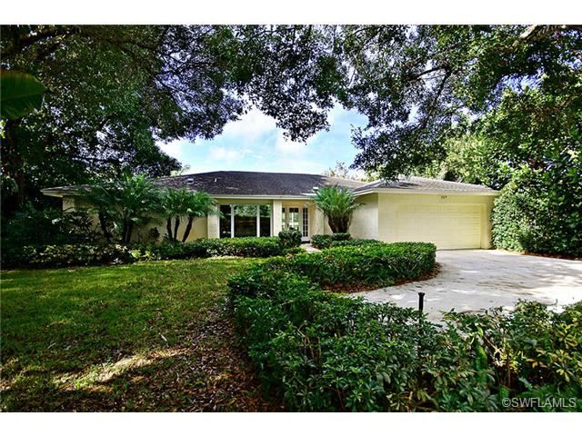 247 Burning Tree Dr, Naples, FL 34105