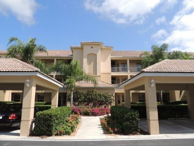 8239 Parkstone Pl Apt 107, Naples, FL 34120