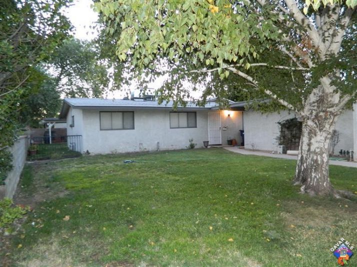 44649 5th St, Lancaster, CA 93535