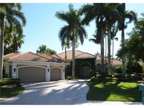 2542 ROYAL PALM WY, Fort Lauderdale, FL 33327