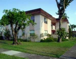 5515 Lakewood Apt 124 Circle, Pompano Beach, FL 33063