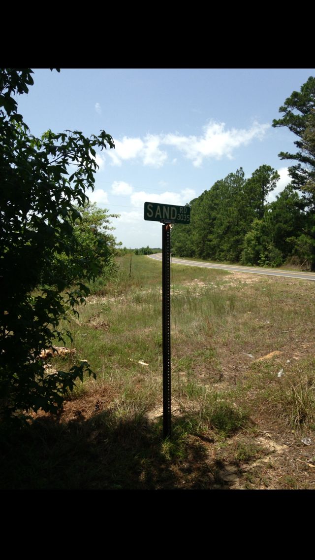141 Sand Rd, Leesville, LA 71446