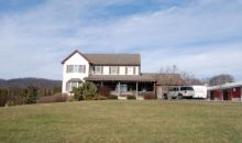 1800 TEXTER MOUNTAIN ROAD Reinholds, PA 17569