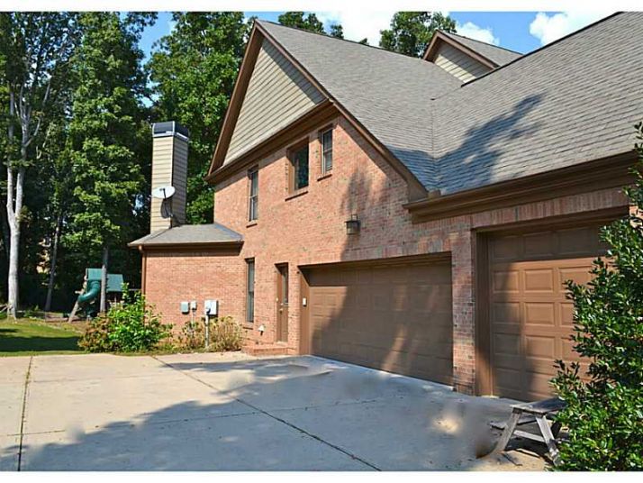 3060 Corsair Curve, Cumming, GA 30040