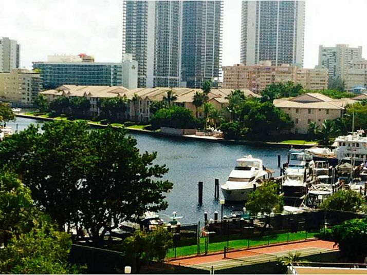 500 THREE ISLANDS BL # 202, Hallandale, FL 33009