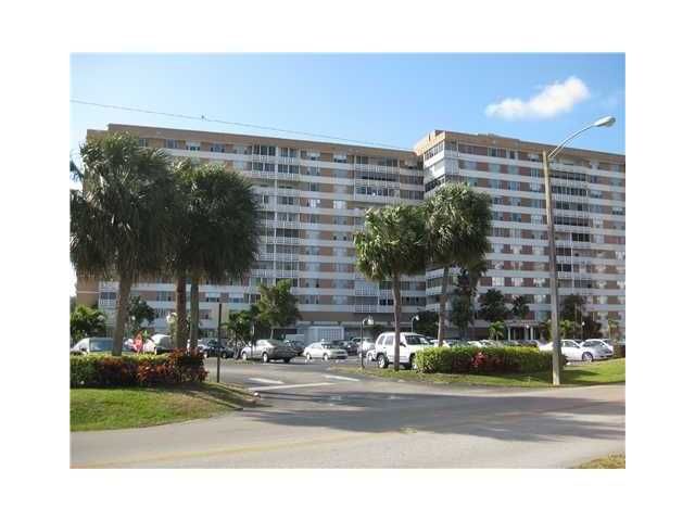3800 HILLCREST DR # 708, Hollywood, FL 33021