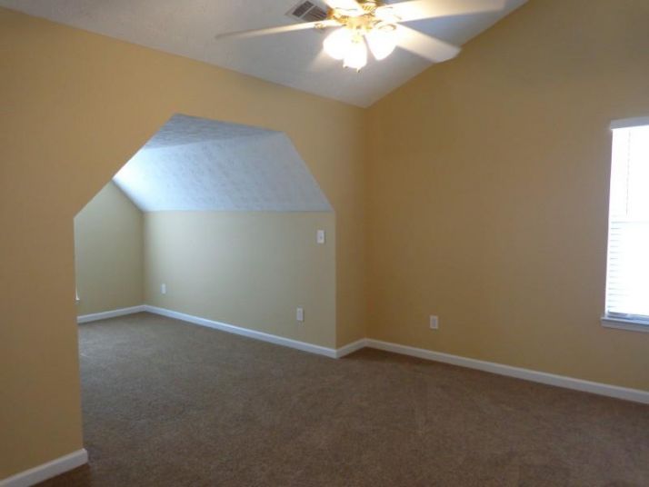 812 Sugar Oak Lane, Lawrenceville, GA 30043