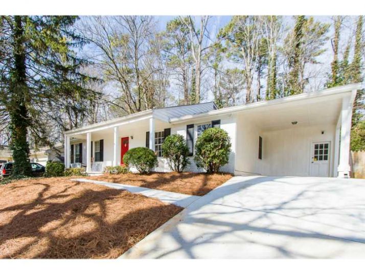 490 Carolwood Lane, Atlanta, GA 30342