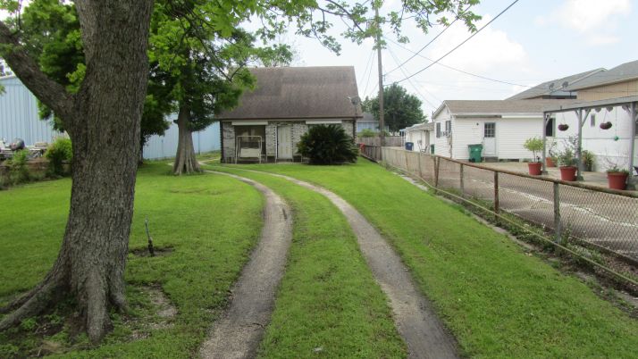 1548 Claire Ave, Gretna, LA 70053