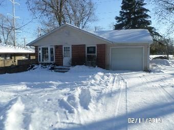 2725 W Greenwood Ave, Waukegan, IL 60087