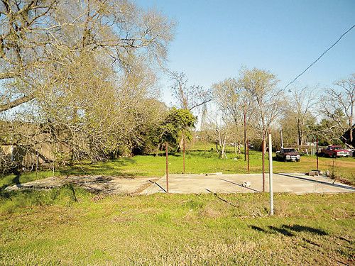 15387 N. Hwy 75, , TX 77378