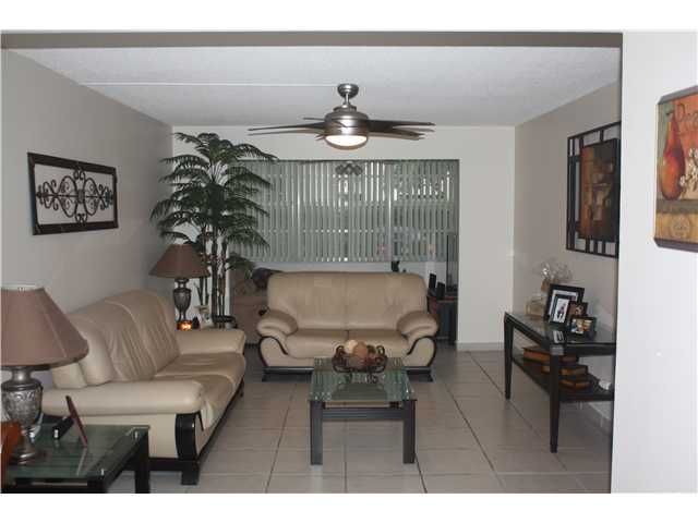 6700 CYPRESS RD # 101, Fort Lauderdale, FL 33317